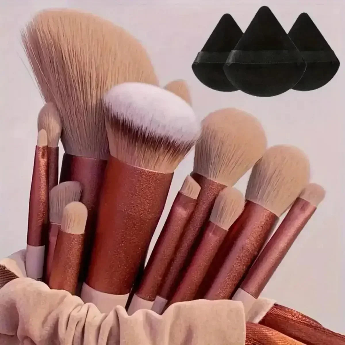 Kit de brochas de maquillaje.