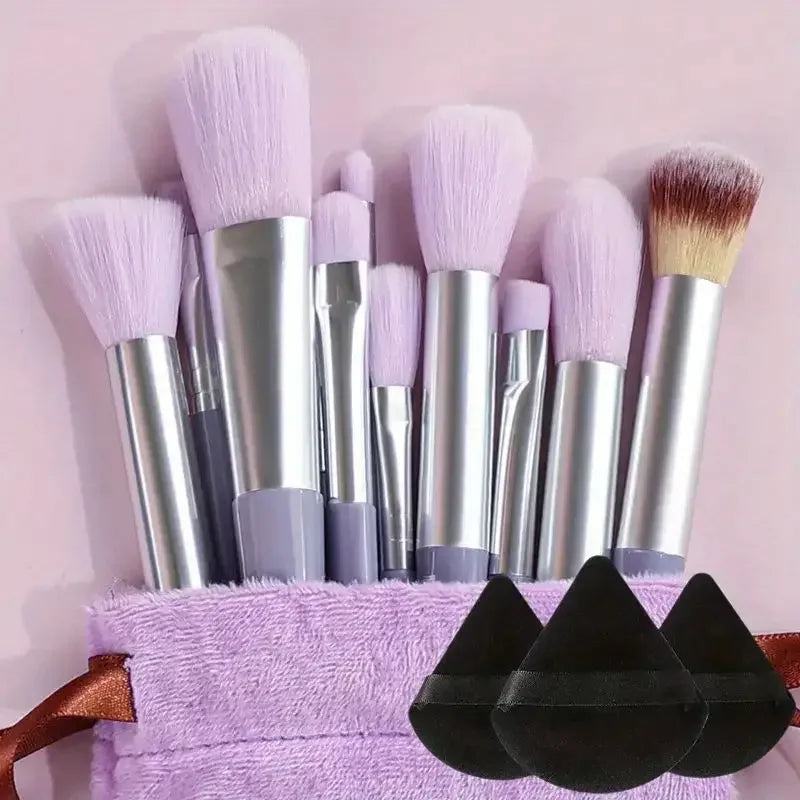 Kit de brochas de maquillaje.